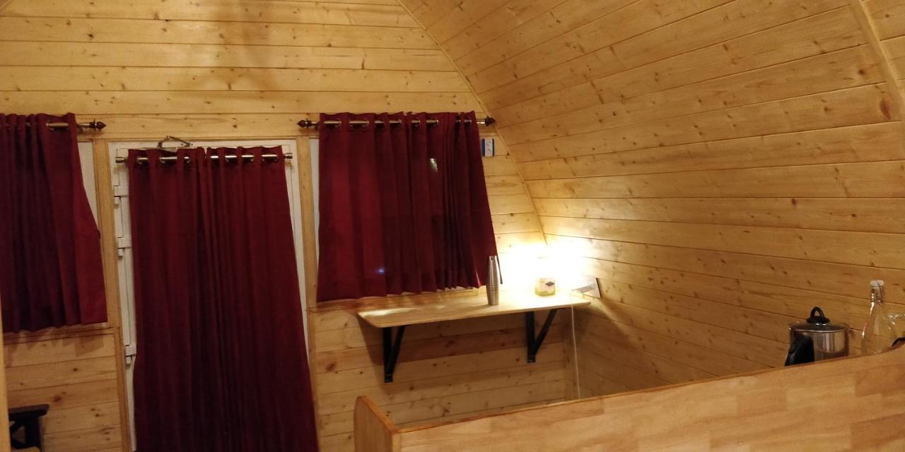 Cozy Capsules - Modern Hut Bed & Breakfast Kukkal Eksteriør bilde